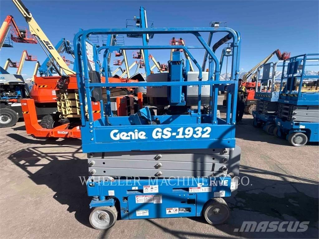 Genie GS1932 Scheren-Arbeitsbühnen