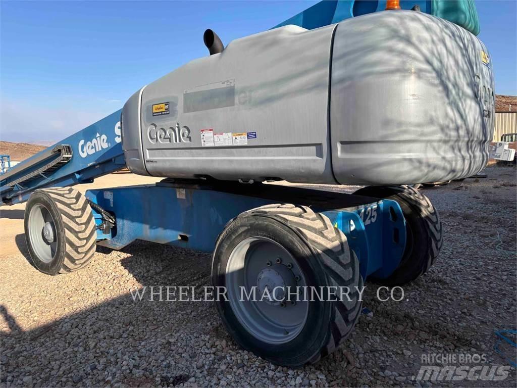Genie S-125 Gelenkteleskoparbeitsbühnen