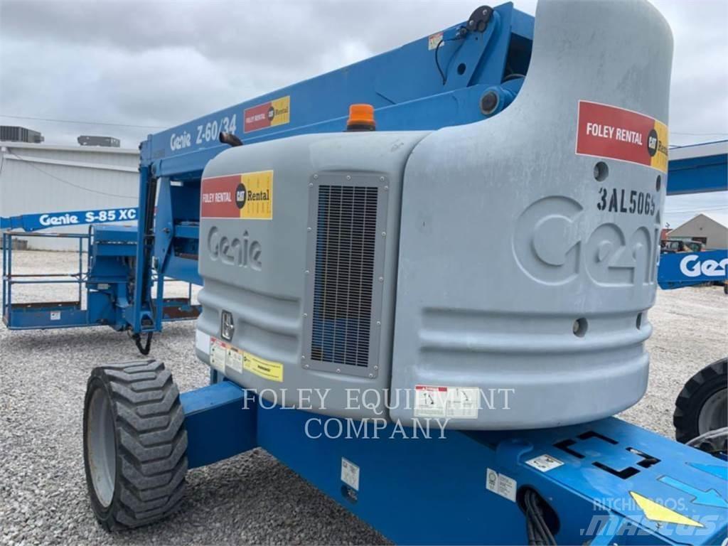 Genie Z60/34G4 Gelenkteleskoparbeitsbühnen