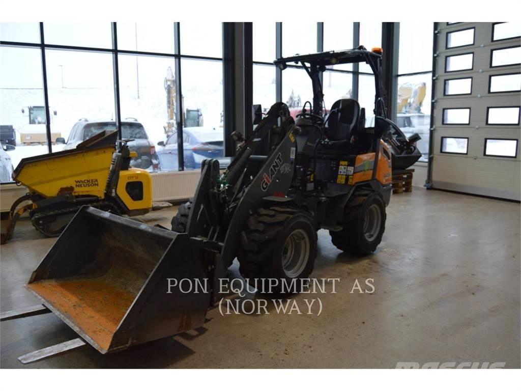 Giant G2200 E Radlader