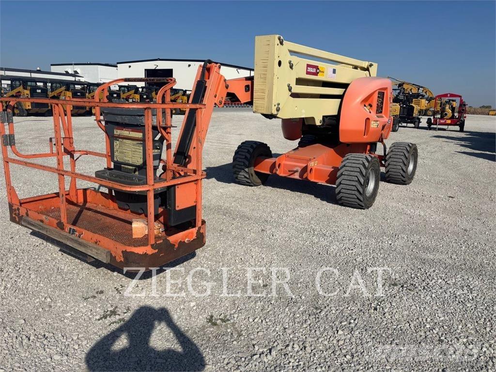 JLG 450AJ Gelenkteleskoparbeitsbühnen