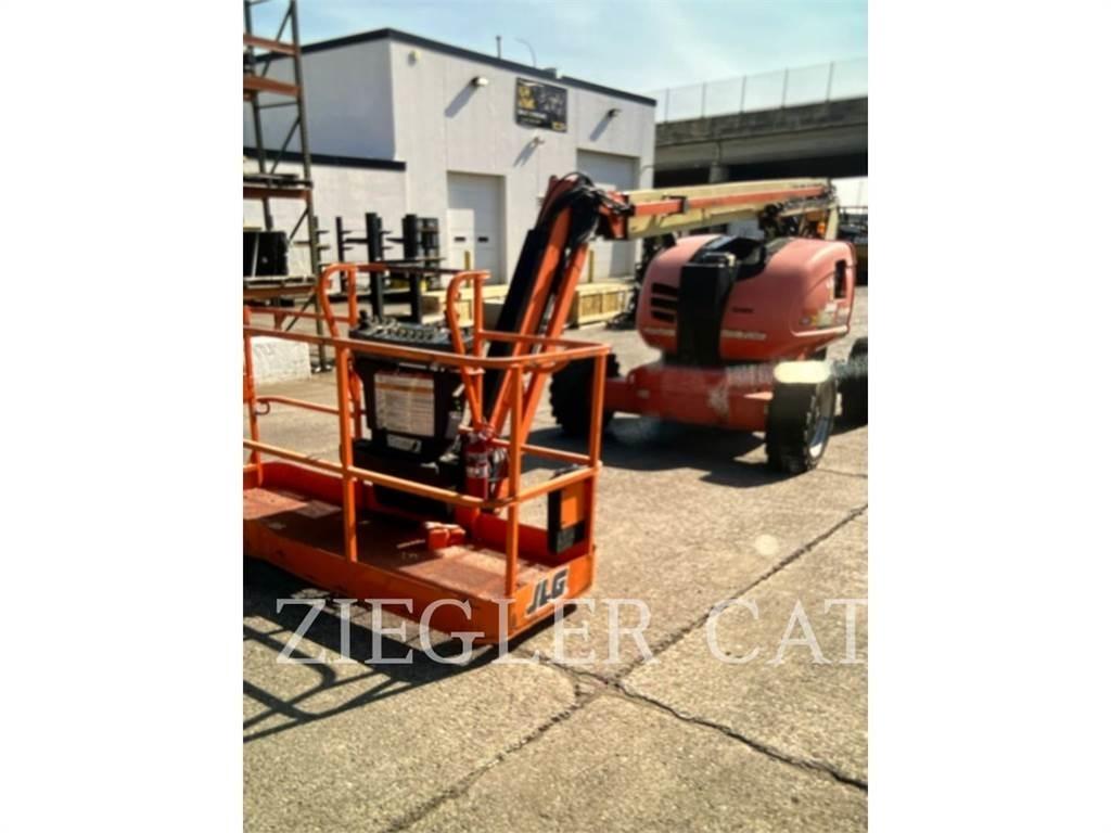 JLG 600AJ Gelenkteleskoparbeitsbühnen