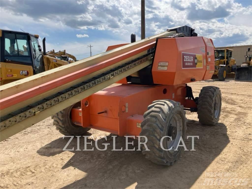 JLG 600S Gelenkteleskoparbeitsbühnen