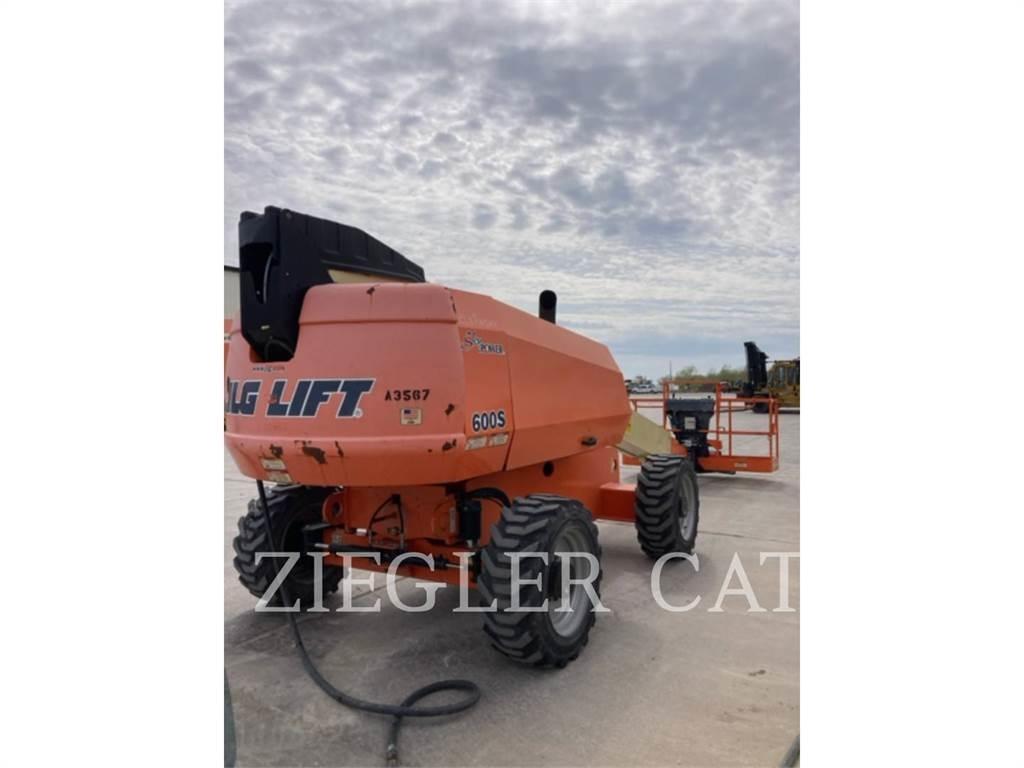 JLG 600S Gelenkteleskoparbeitsbühnen