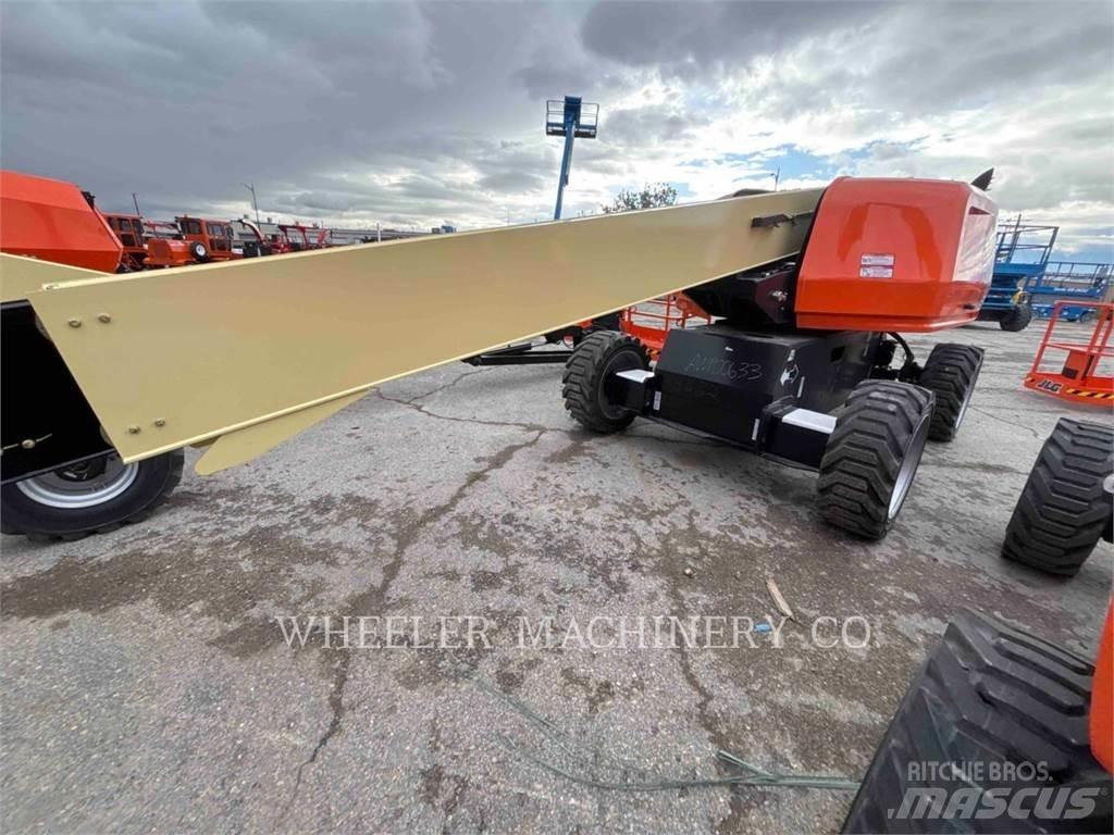 JLG 660SJ Gelenkteleskoparbeitsbühnen