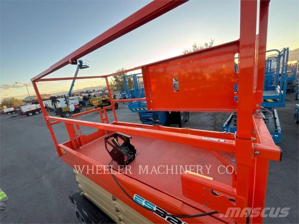 JLG ES3246 Scheren-Arbeitsbühnen