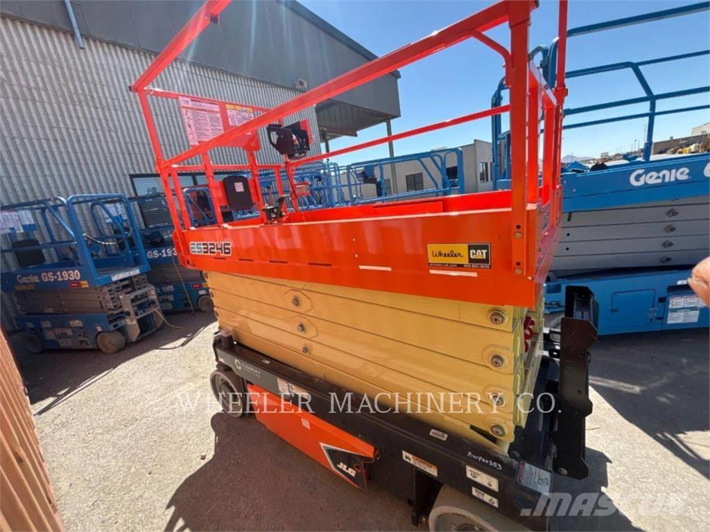 JLG ES3246 Scheren-Arbeitsbühnen