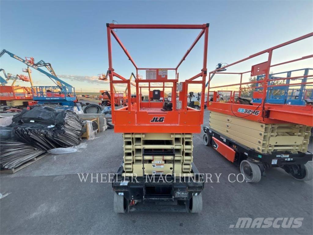 JLG ES3246 Scheren-Arbeitsbühnen