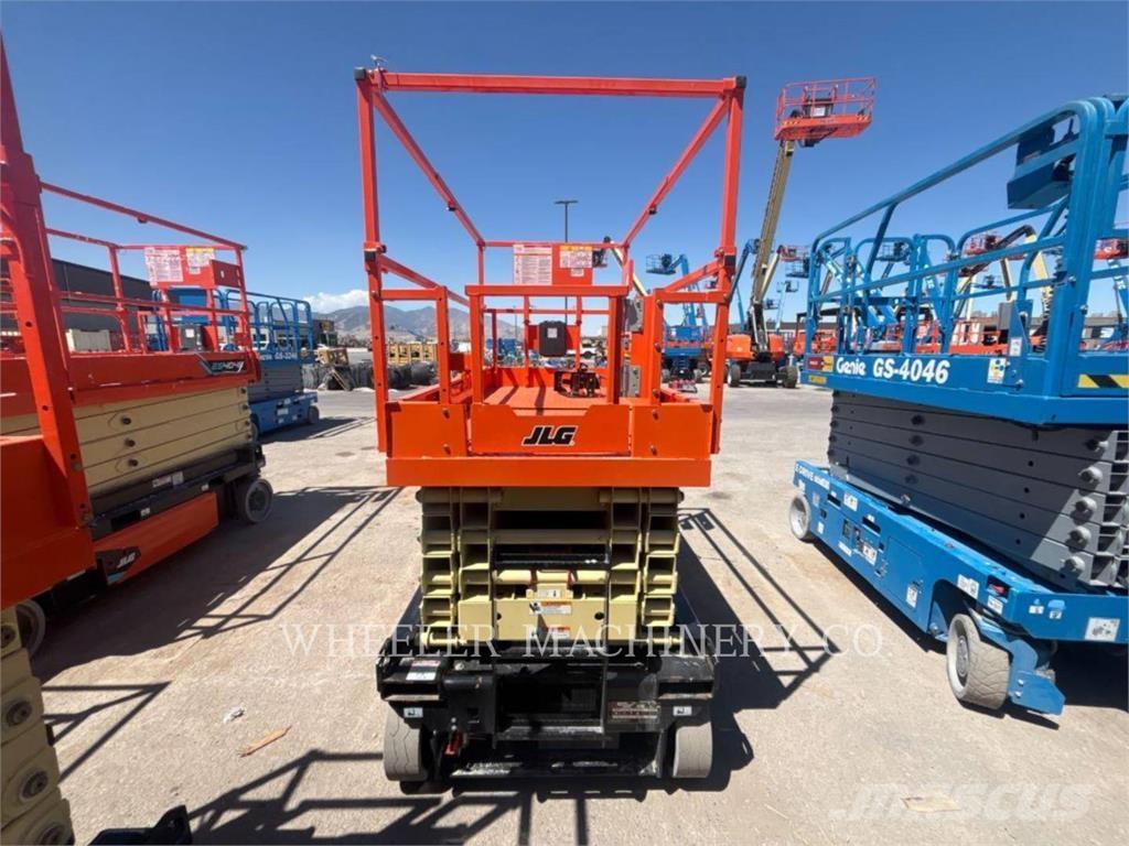 JLG ES3246 Scheren-Arbeitsbühnen