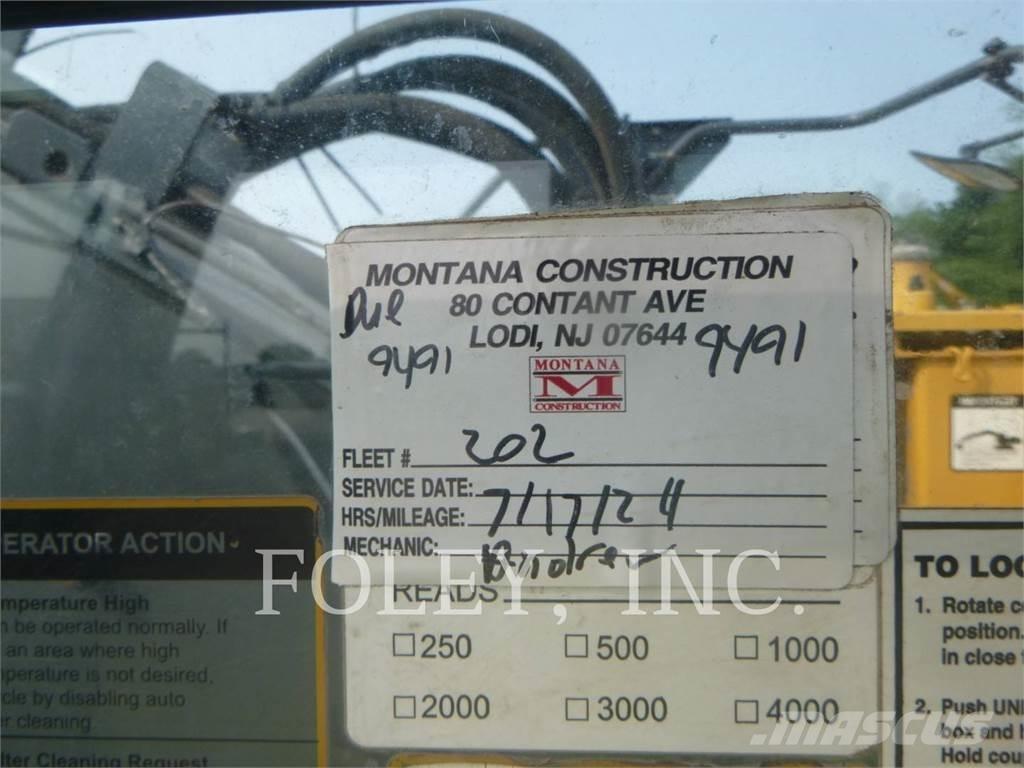 John Deere & CO. 245G Raupenbagger