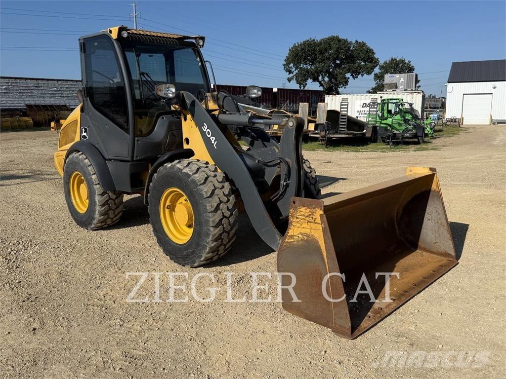 John Deere & CO. 304L Radlader