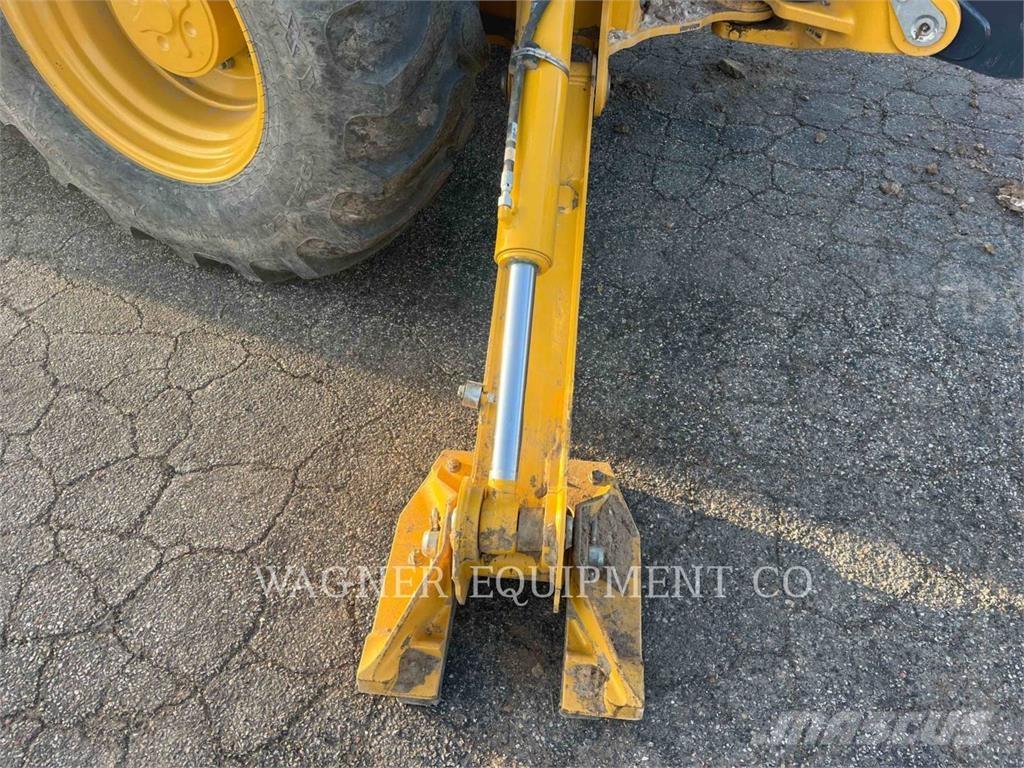 John Deere & CO. 320P Baggerlader