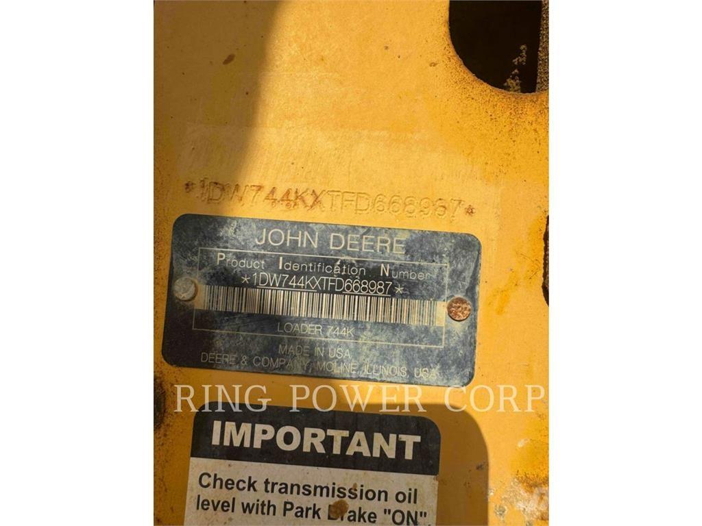 John Deere & CO. 744K Radlader