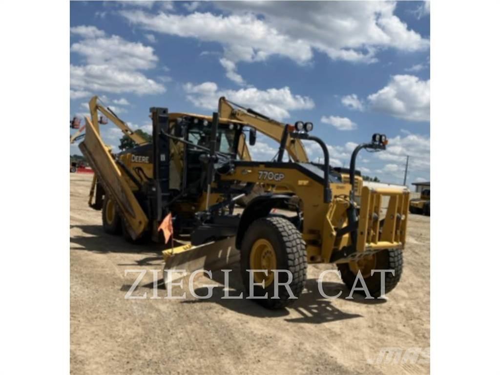 John Deere & CO. 770 GP Grader