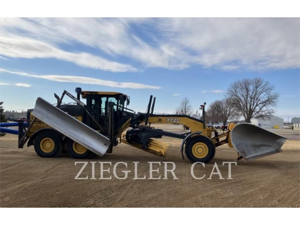 John Deere & CO. 772G Grader