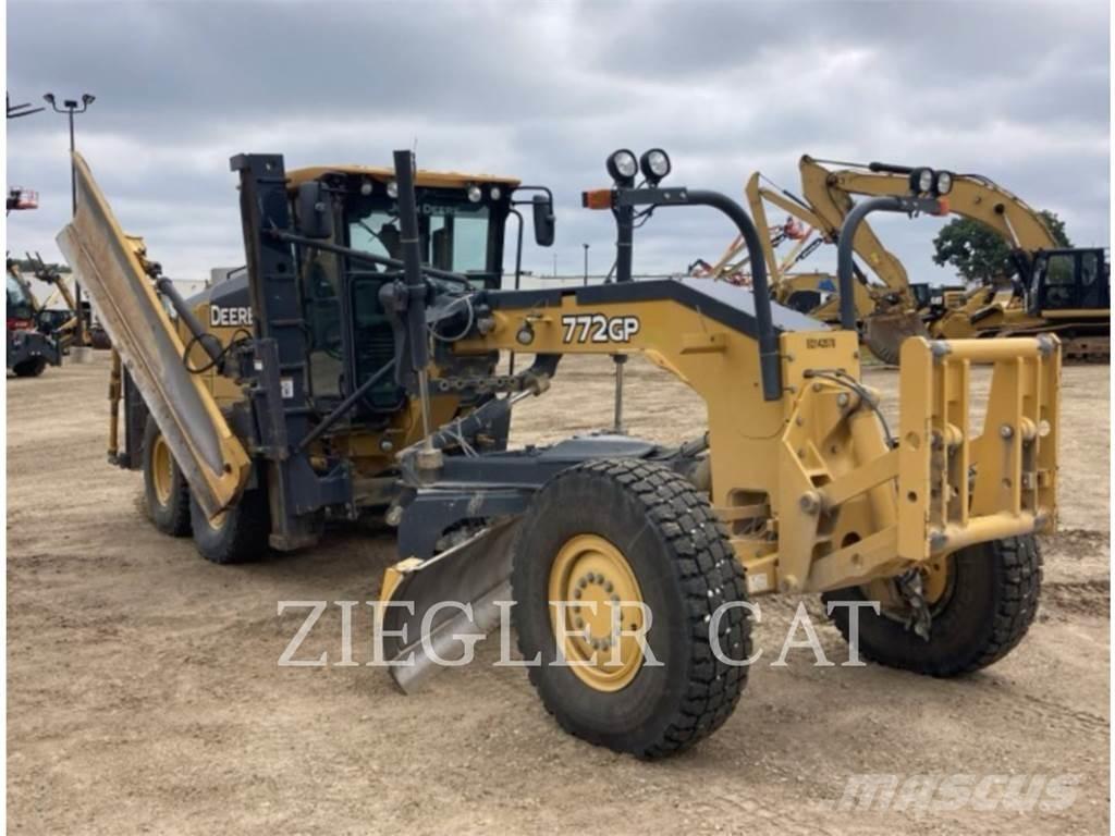 John Deere & CO. 772GP Grader