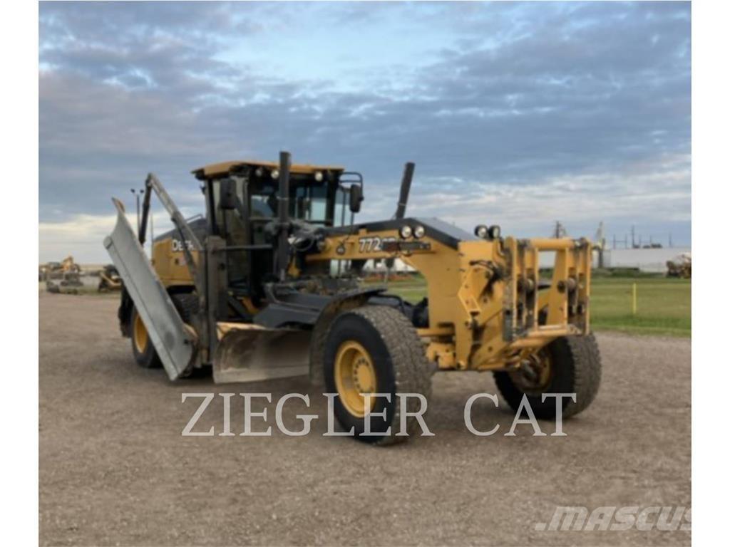John Deere & CO. 772GP Grader