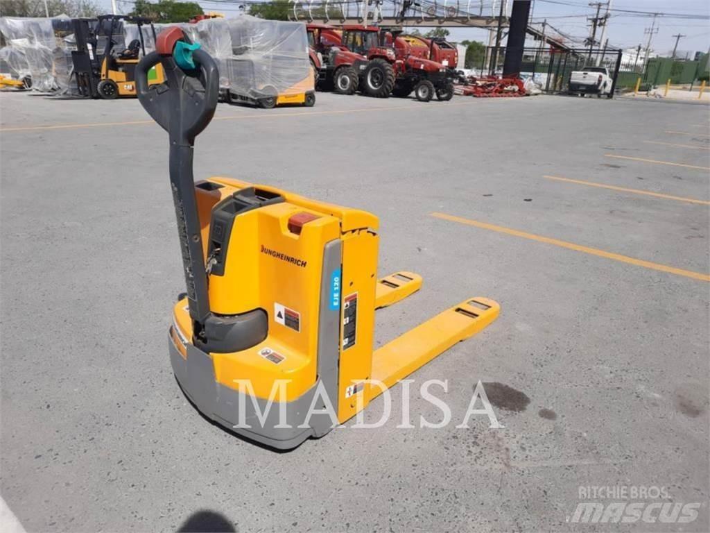 Jungheinrich EJE 120 Elektro Stapler