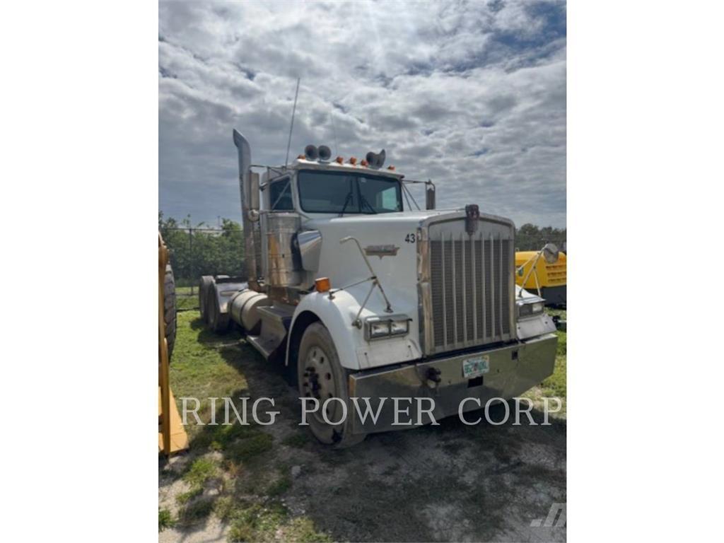 Kenworth W900S Andere Fahrzeuge