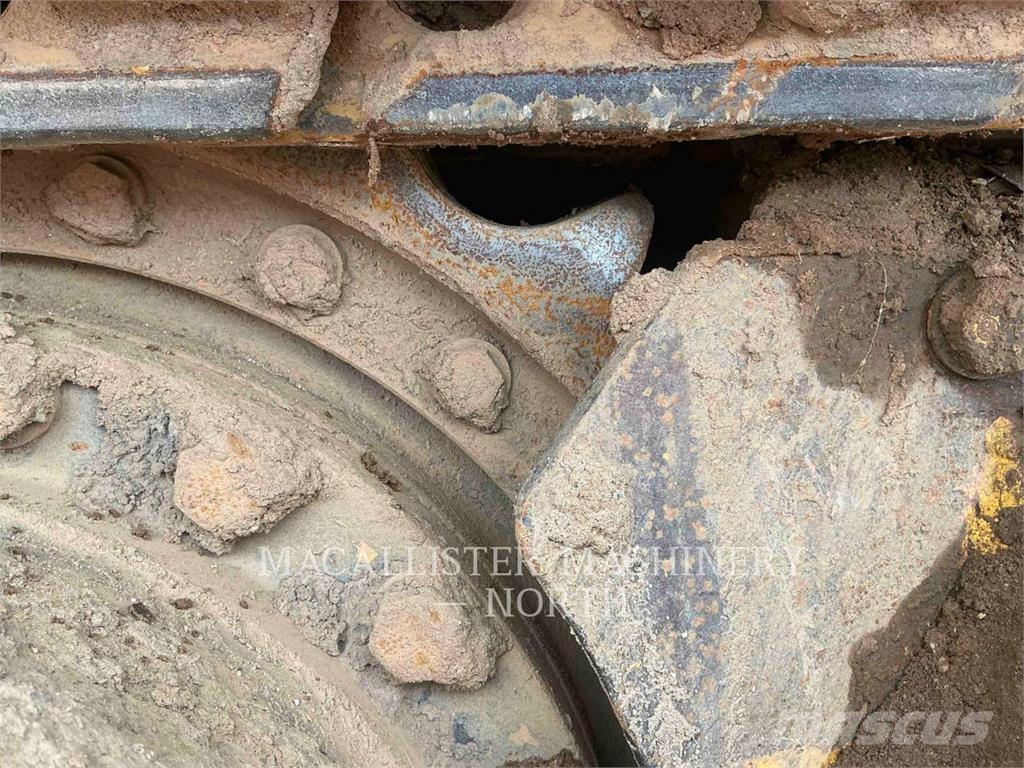 Komatsu D39EX-24 Bulldozer