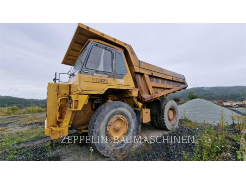 Komatsu HD325-6 Dumper - Knickgelenk