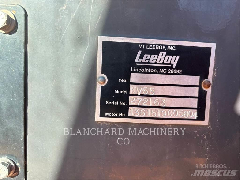 LeeBoy NV55 BROOM Kehrer