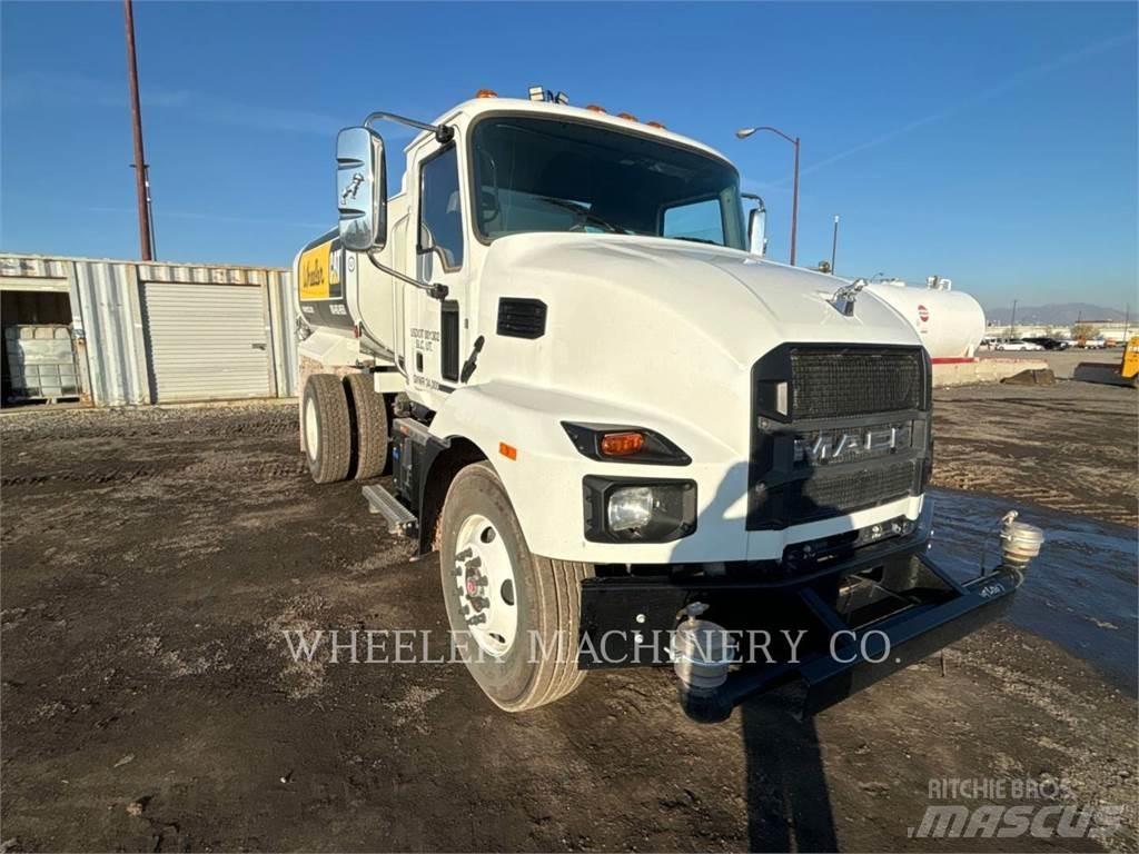 Mack WT2000 A Tankwagen