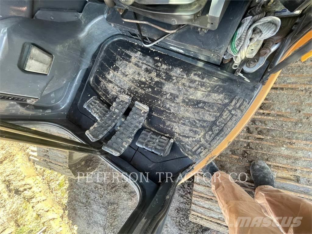 New Holland CX225 Raupenbagger