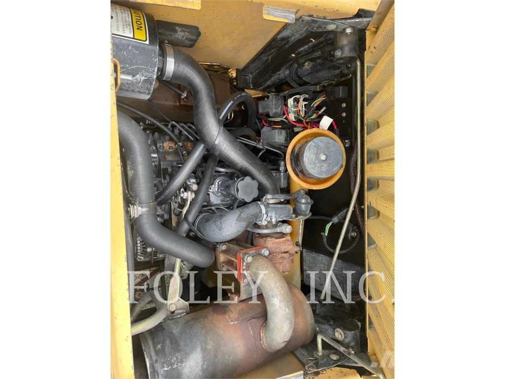 New Holland LX665 Kompaktlader