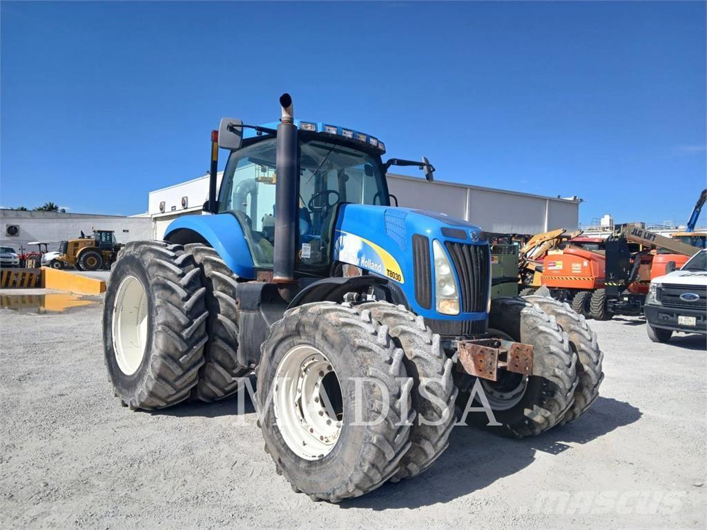 New Holland T8030 Traktoren