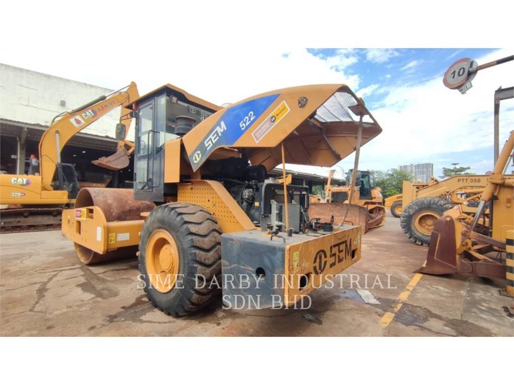 SEM MACHINERY SEM 522 Erdbauwalzen