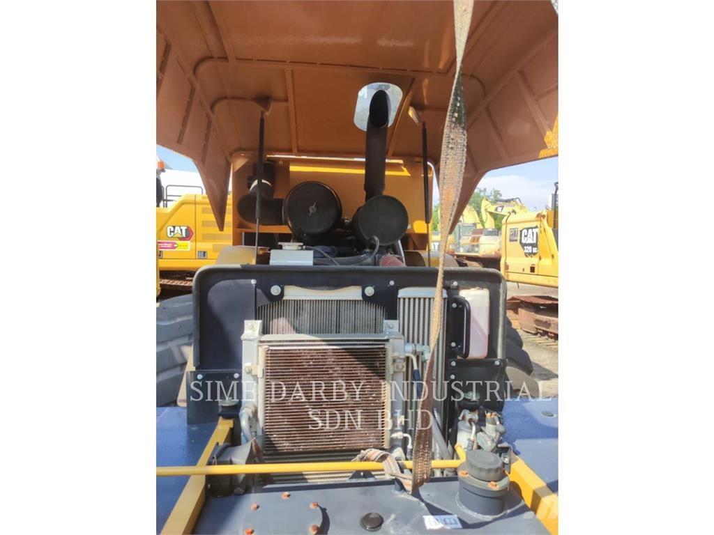 SEM MACHINERY SEM 522 Erdbauwalzen