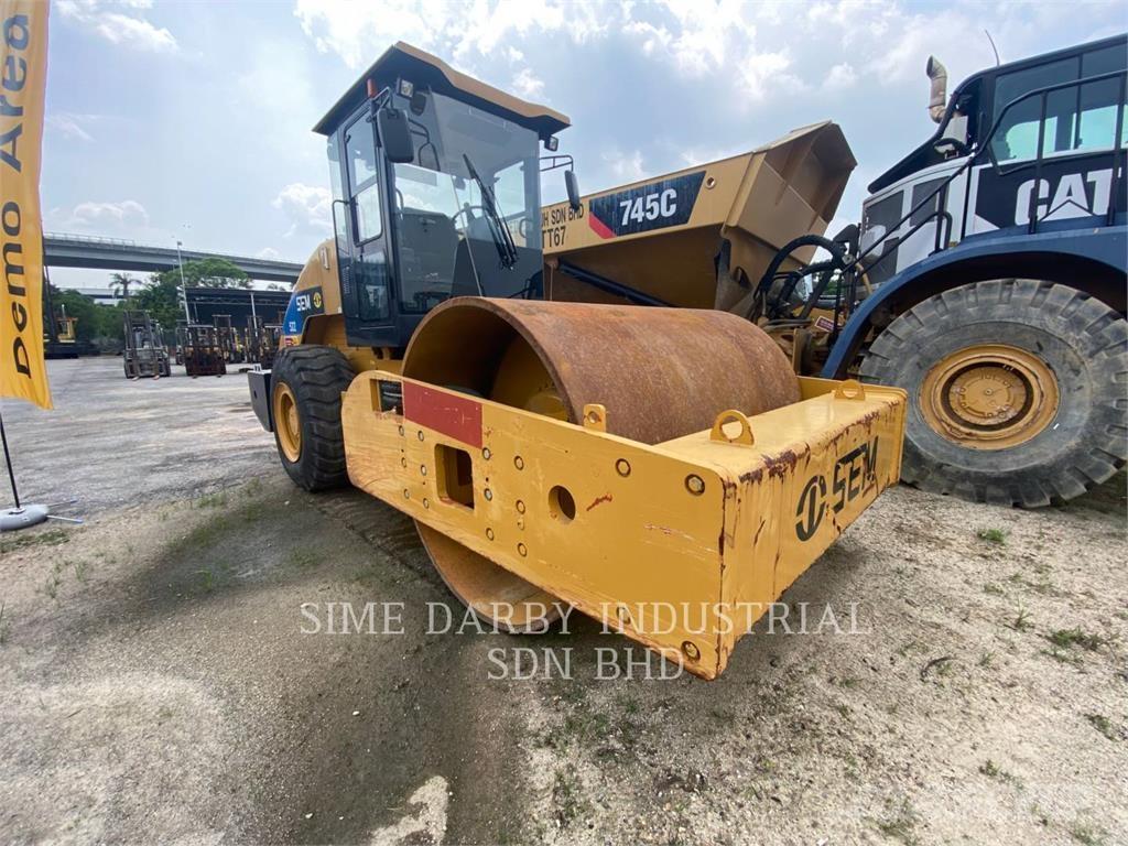 SEM MACHINERY SEM 522 Erdbauwalzen