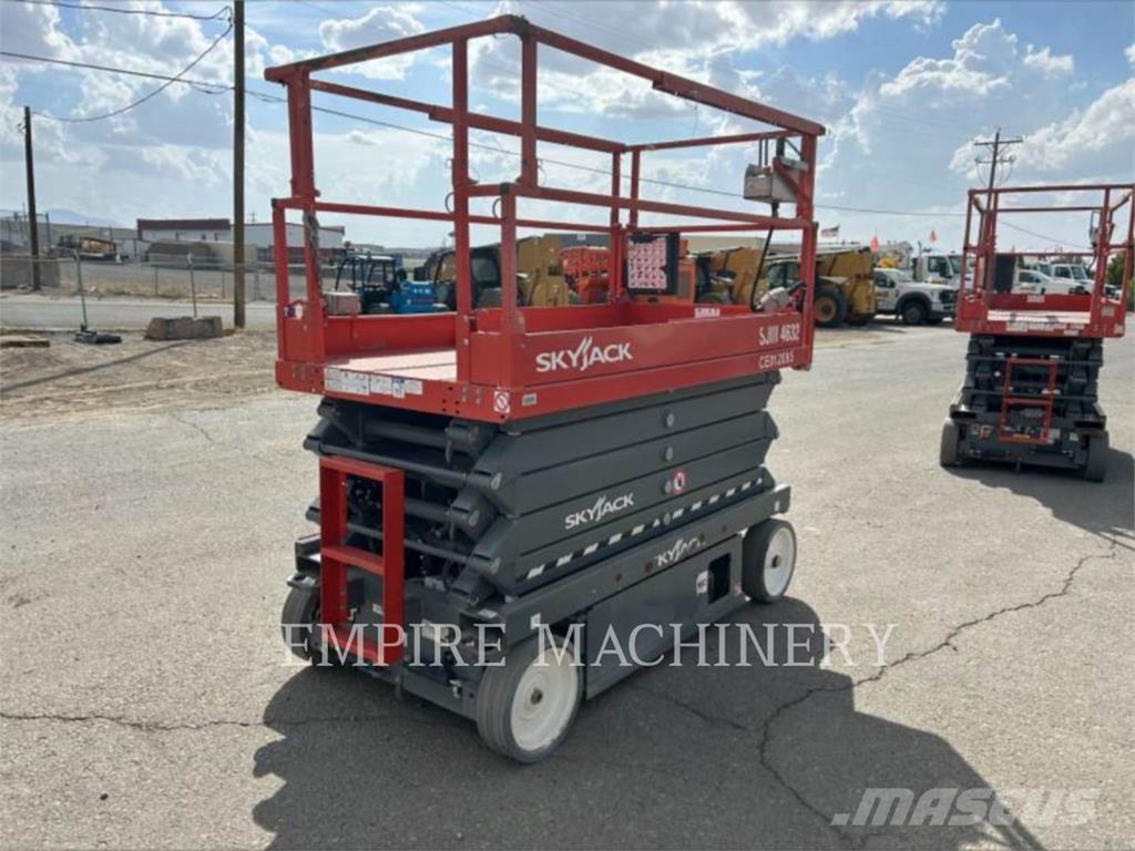 Skyjack 4632 Gelenkteleskoparbeitsbühnen