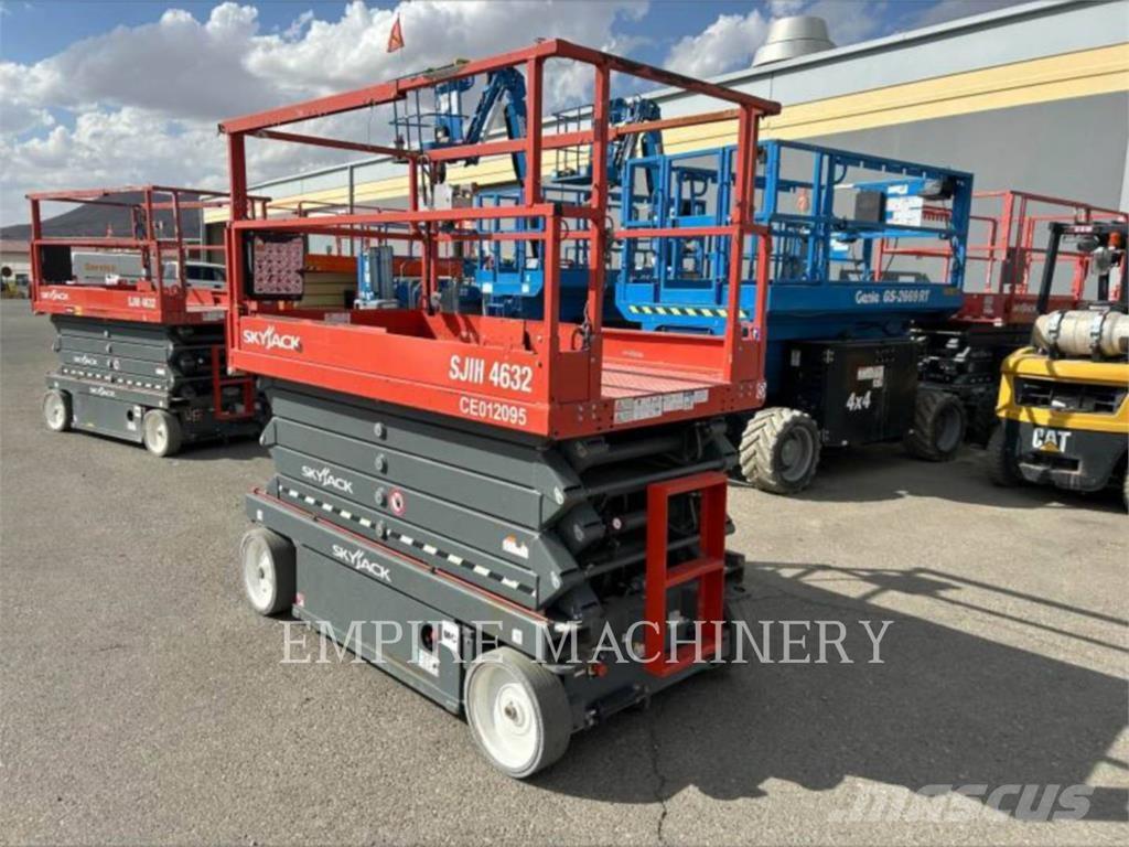 Skyjack 4632 Gelenkteleskoparbeitsbühnen