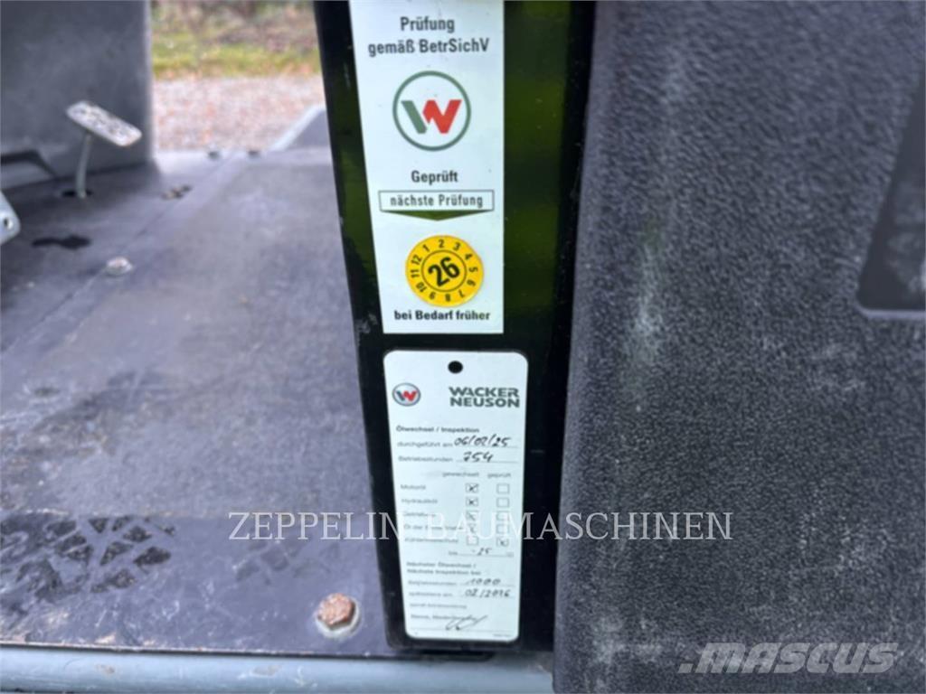 Wacker DW30 Dumper - Knickgelenk