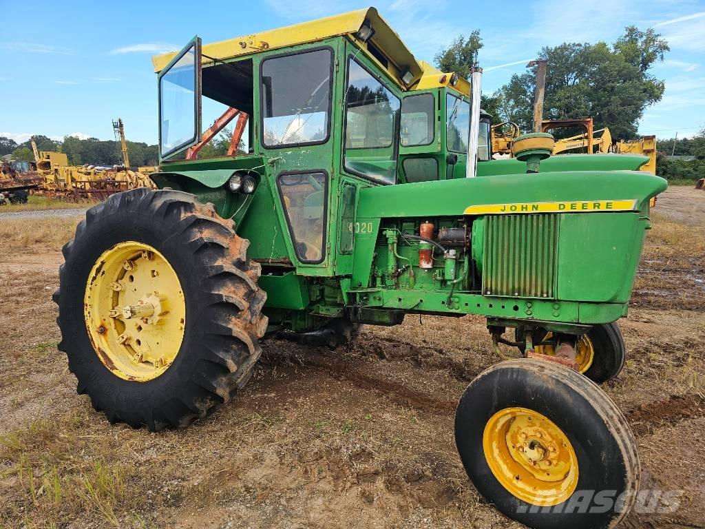 John Deere 4020 D Traktoren