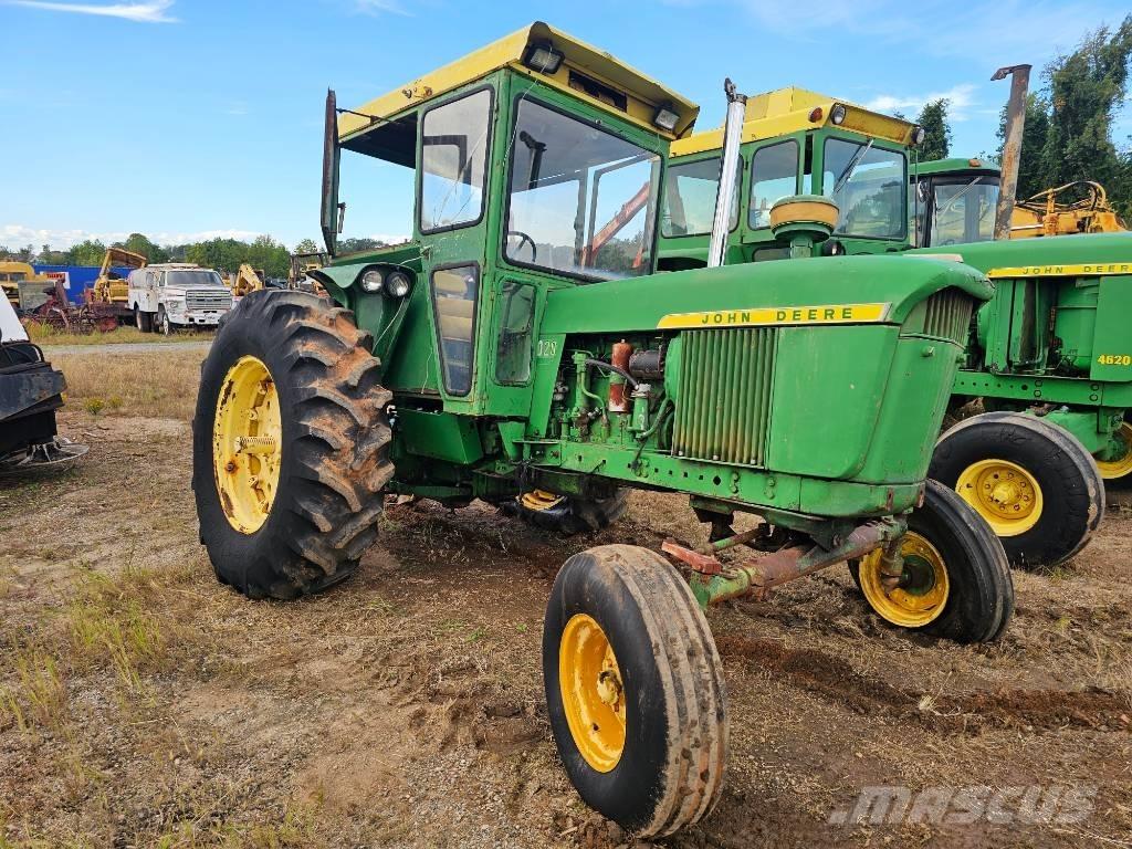 John Deere 4020 D Traktoren