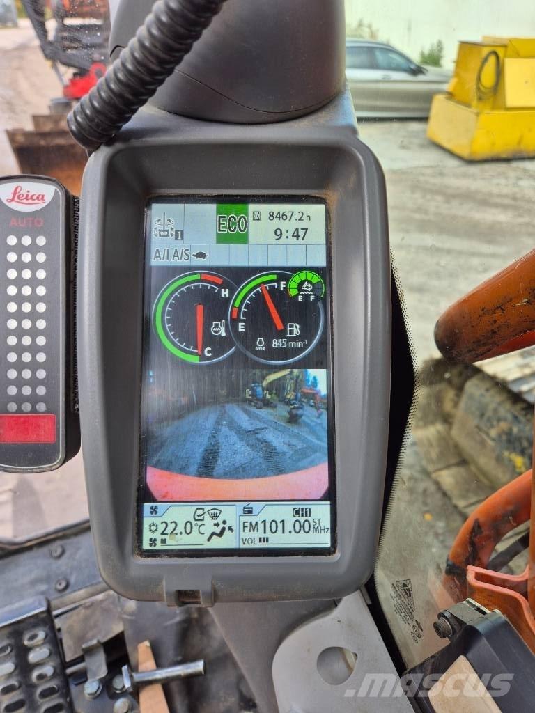 Hitachi ZX 300 LC-6 Raupenbagger