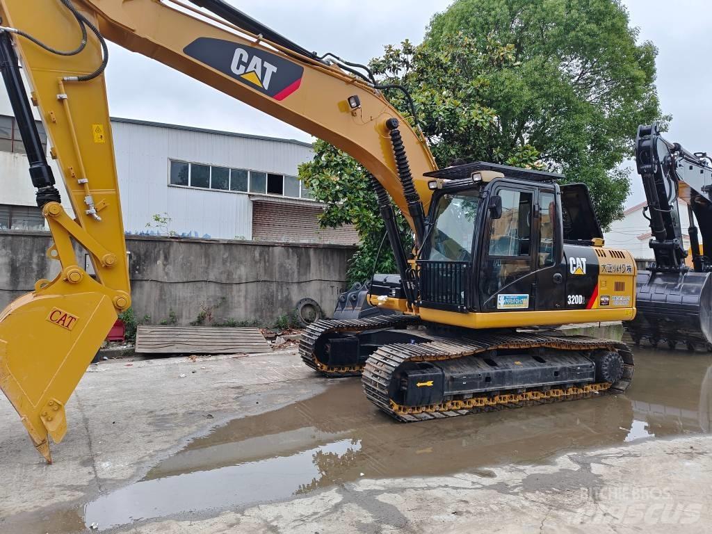 CAT 320 D2 Raupenbagger