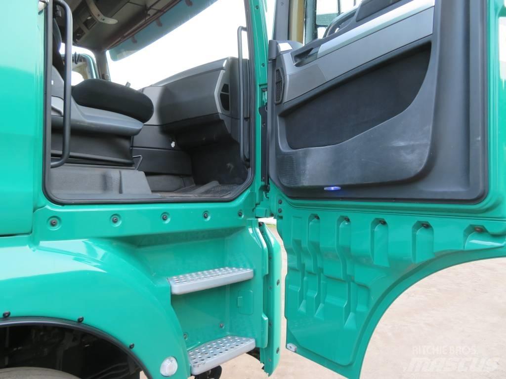 MAN TGX 33.480 Holzfahrzeuge