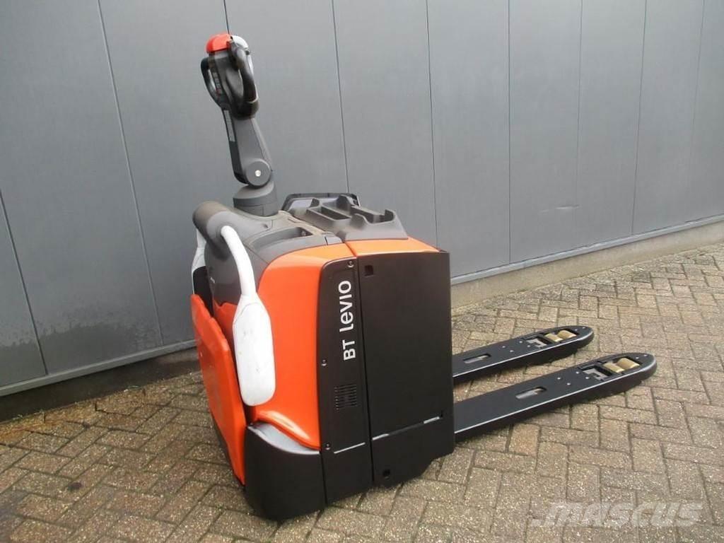 Toyota LPE 200 Gabelstapler mit Fahrerstand