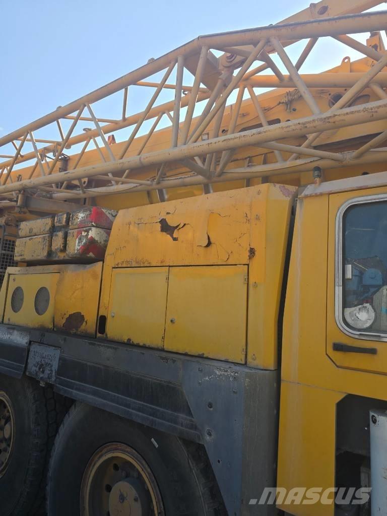 Liebherr LTM 1090 All-Terrain-Krane