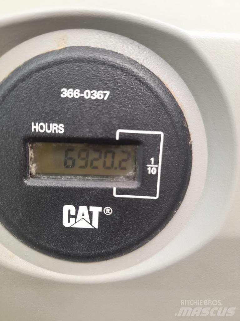 CAT 326 F Raupenbagger