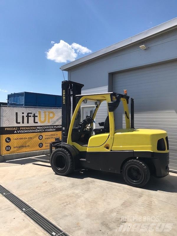 Hyster 5.5 FT Diesel Stapler