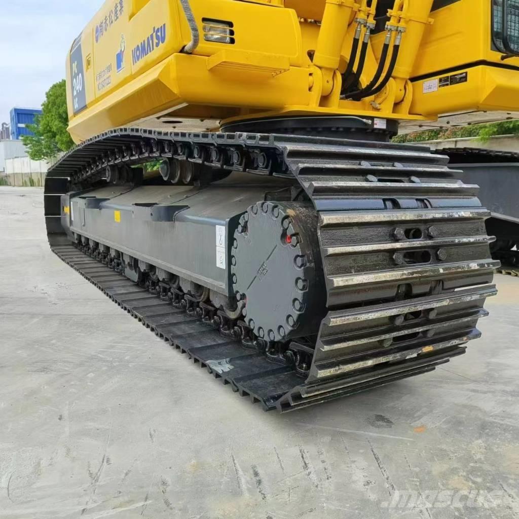 Komatsu PC 240 LC-8 Raupenbagger