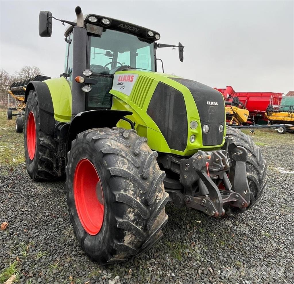 CLAAS Axion 840 Traktoren