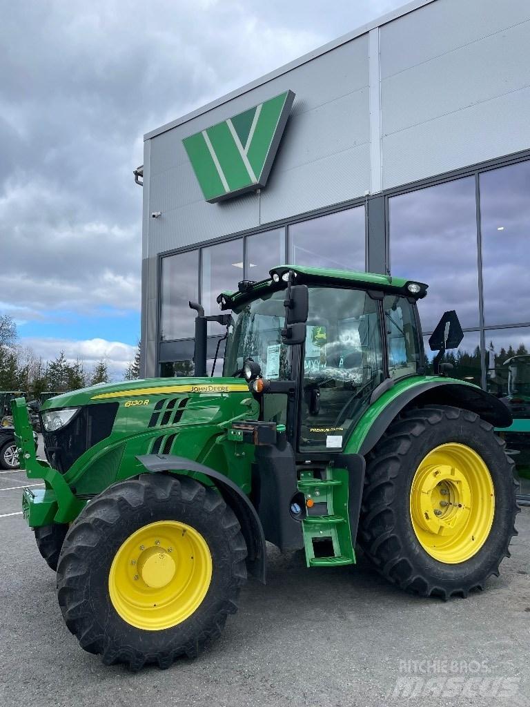 John Deere 6130R Traktoren