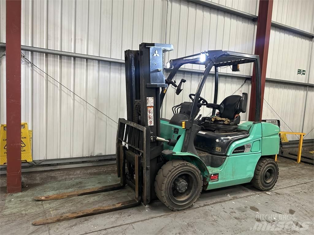 Mitsubishi FD30NT Diesel Stapler