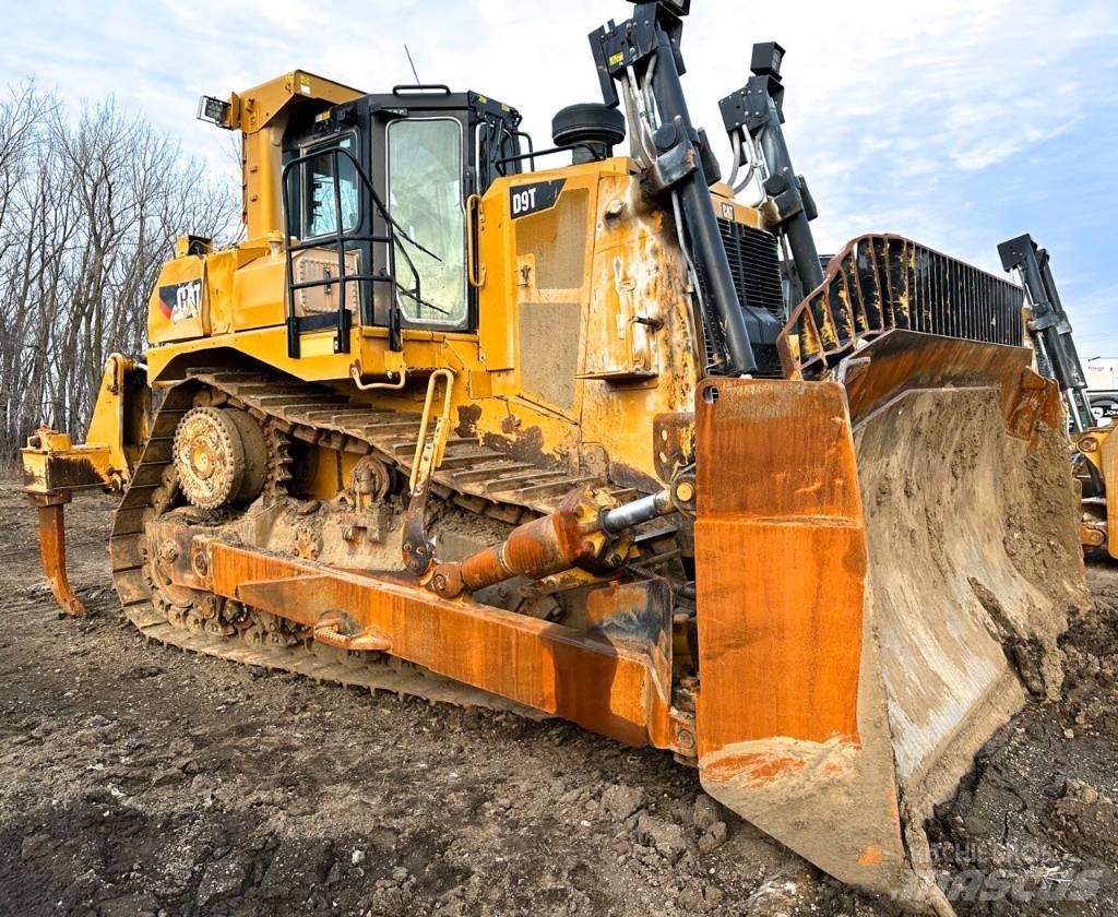 CAT D 9 T Bulldozer